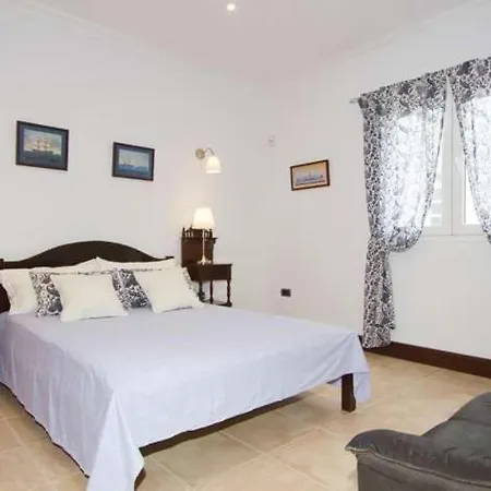 Appartement Sleeps 10 Pool Wifi *
