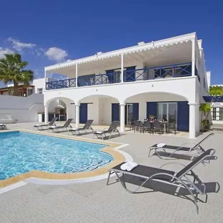 Appartement Sleeps 10 Pool Wifi